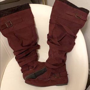Maroon long boots